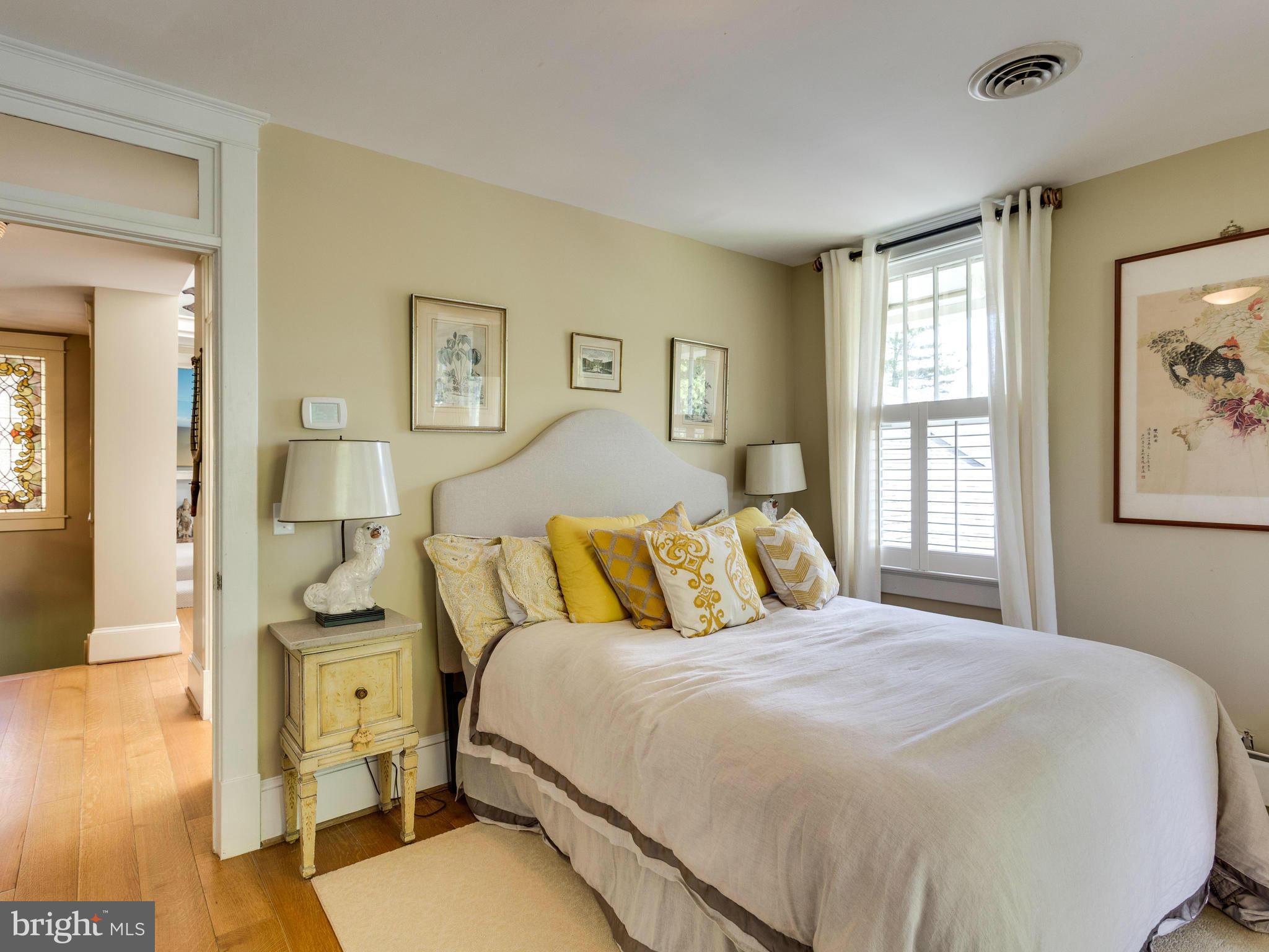 2776 Chain Bridge Road Vienna, VA 22181 - Photo 18 of 30 Bedroom