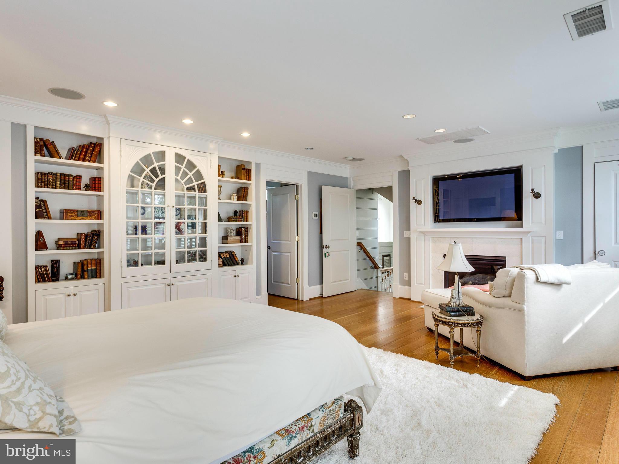2776 Chain Bridge Road Vienna, VA 22181 - Photo 22 of 30 Master Bedroom 2