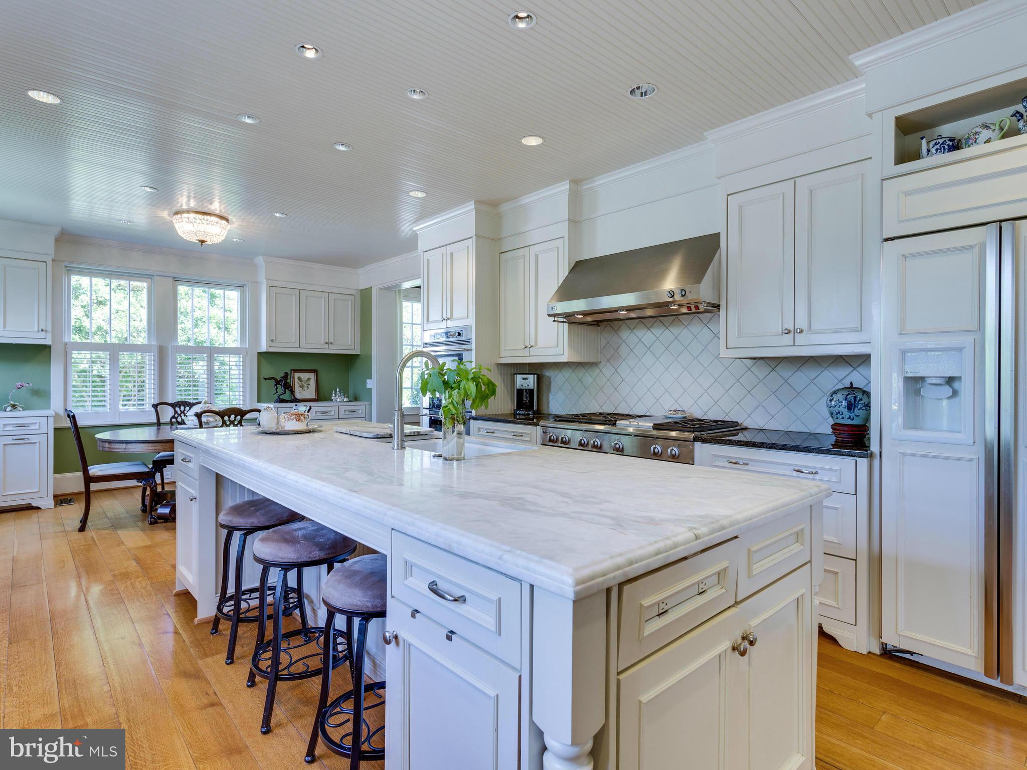 2776 Chain Bridge Road Vienna, VA 22181 - Photo 9 of 30 Kitchen