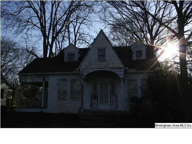 423 Goodwin Circle Anniston, AL 36207 - Photo 8 of 29