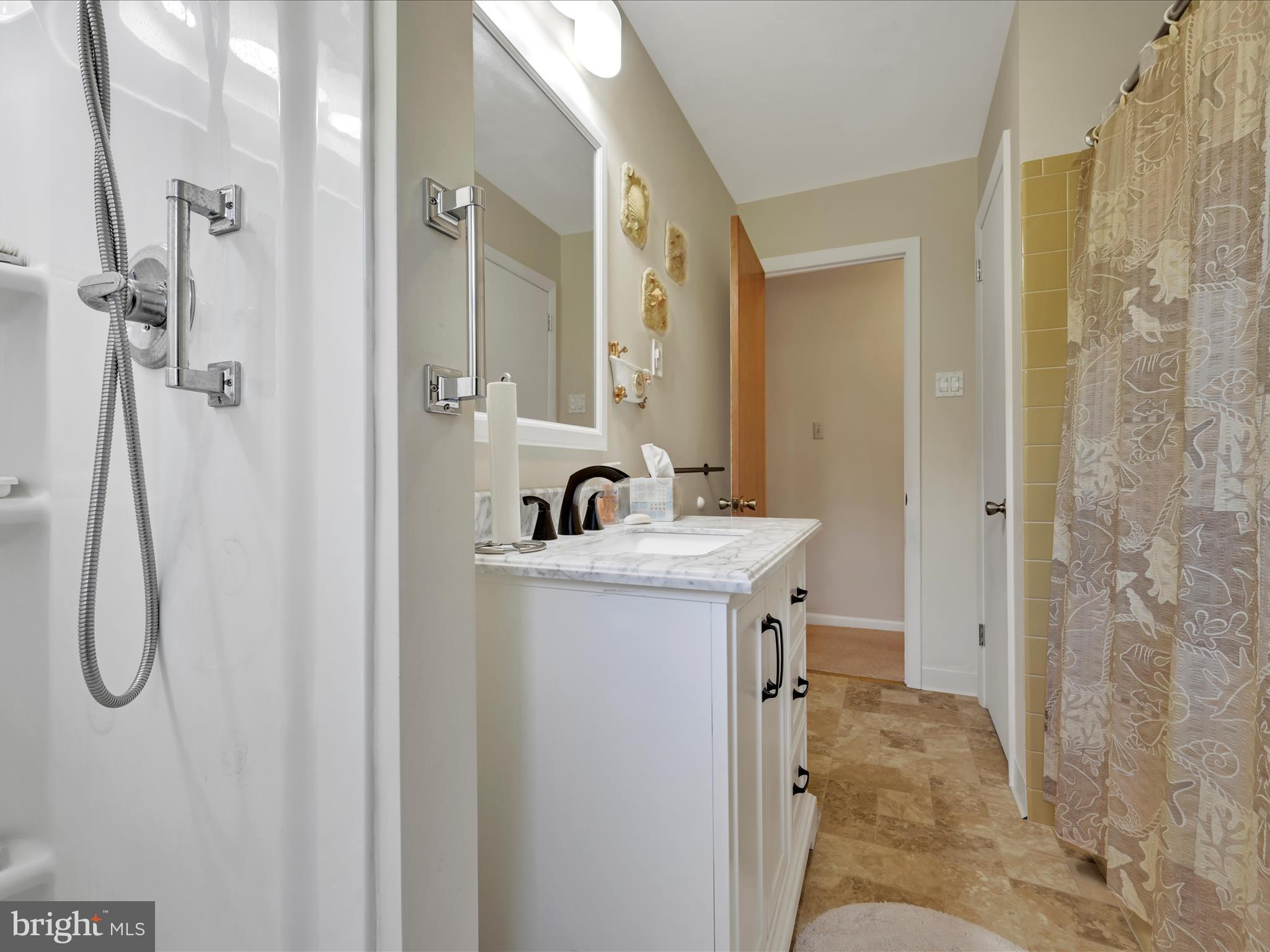 411 Governor Drive Reading, PA 19607 - Photo 15 of 32 Bathroom