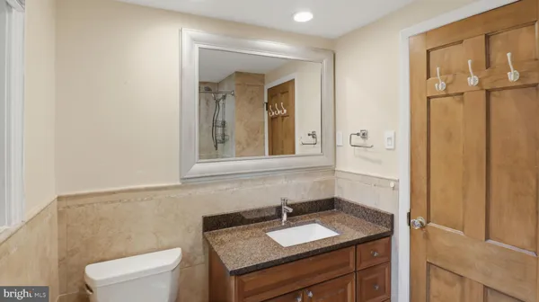 $3,390 | 18925 Lindenhouse Road, Gaithersburg, MD 20879
