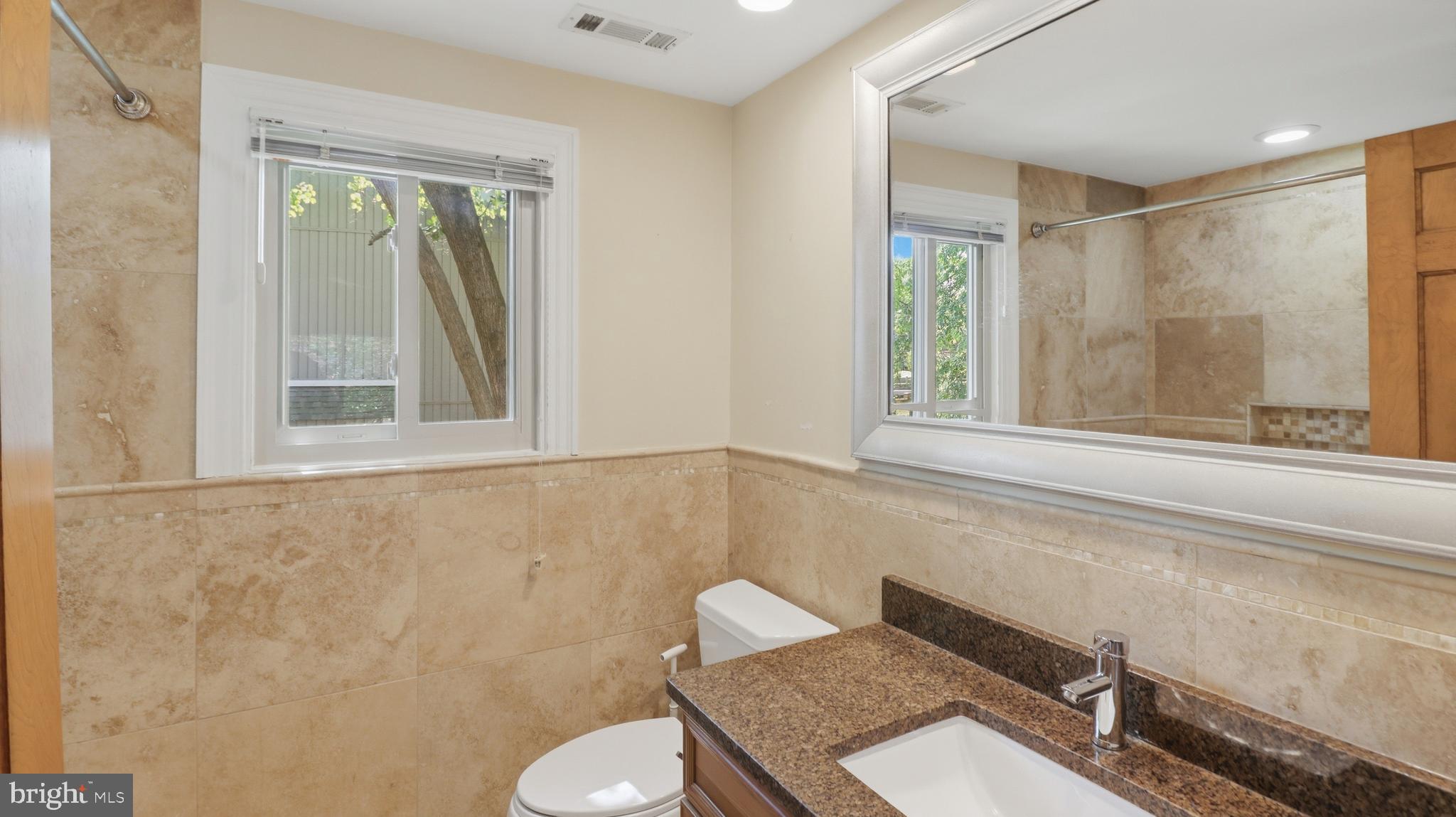 18925 Lindenhouse Road Gaithersburg, MD 20879 - Photo 20 of 49