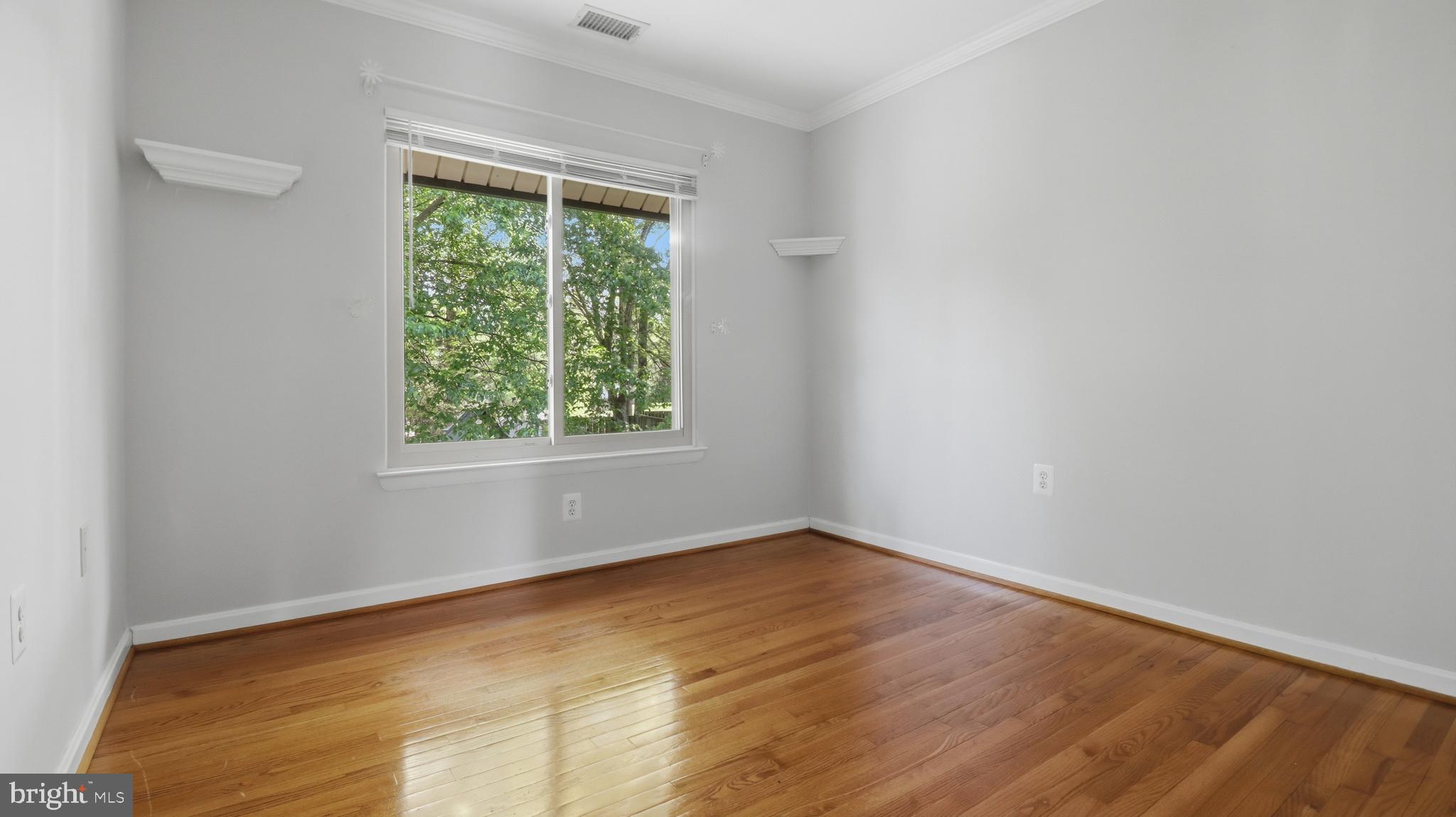 18925 Lindenhouse Road Gaithersburg, MD 20879 - Photo 23 of 49