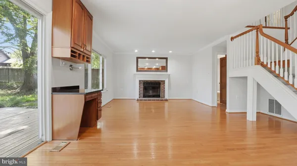 $3,390 | 18925 Lindenhouse Road, Gaithersburg, MD 20879