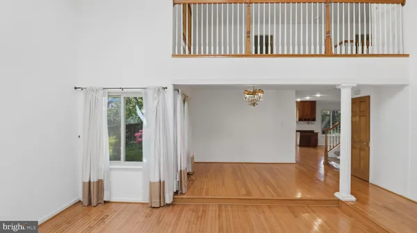 $3,390 | 18925 Lindenhouse Road, Gaithersburg, MD 20879