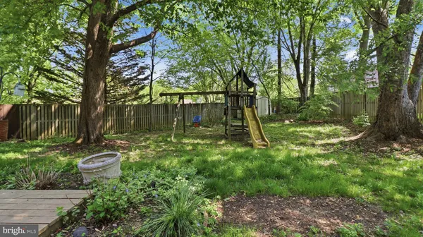 $3,390 | 18925 Lindenhouse Road, Gaithersburg, MD 20879
