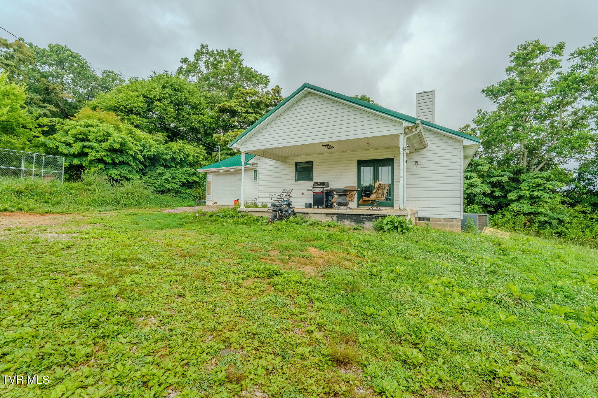 4050 Indian Ridge Road Blaine, TN 37709 - Photo 2 of 28 22-web-or-mls-_DSC1188-HDR