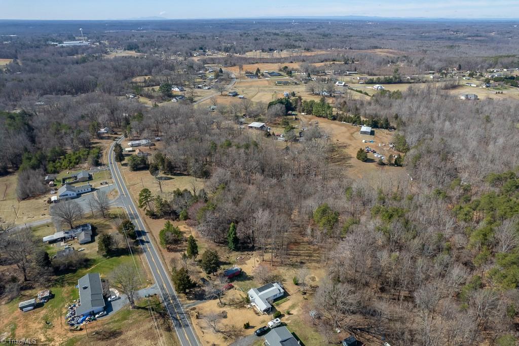1269 Grooms Road Reidsville, NC 27320 - Photo 25 of 31 Gallery Image 25