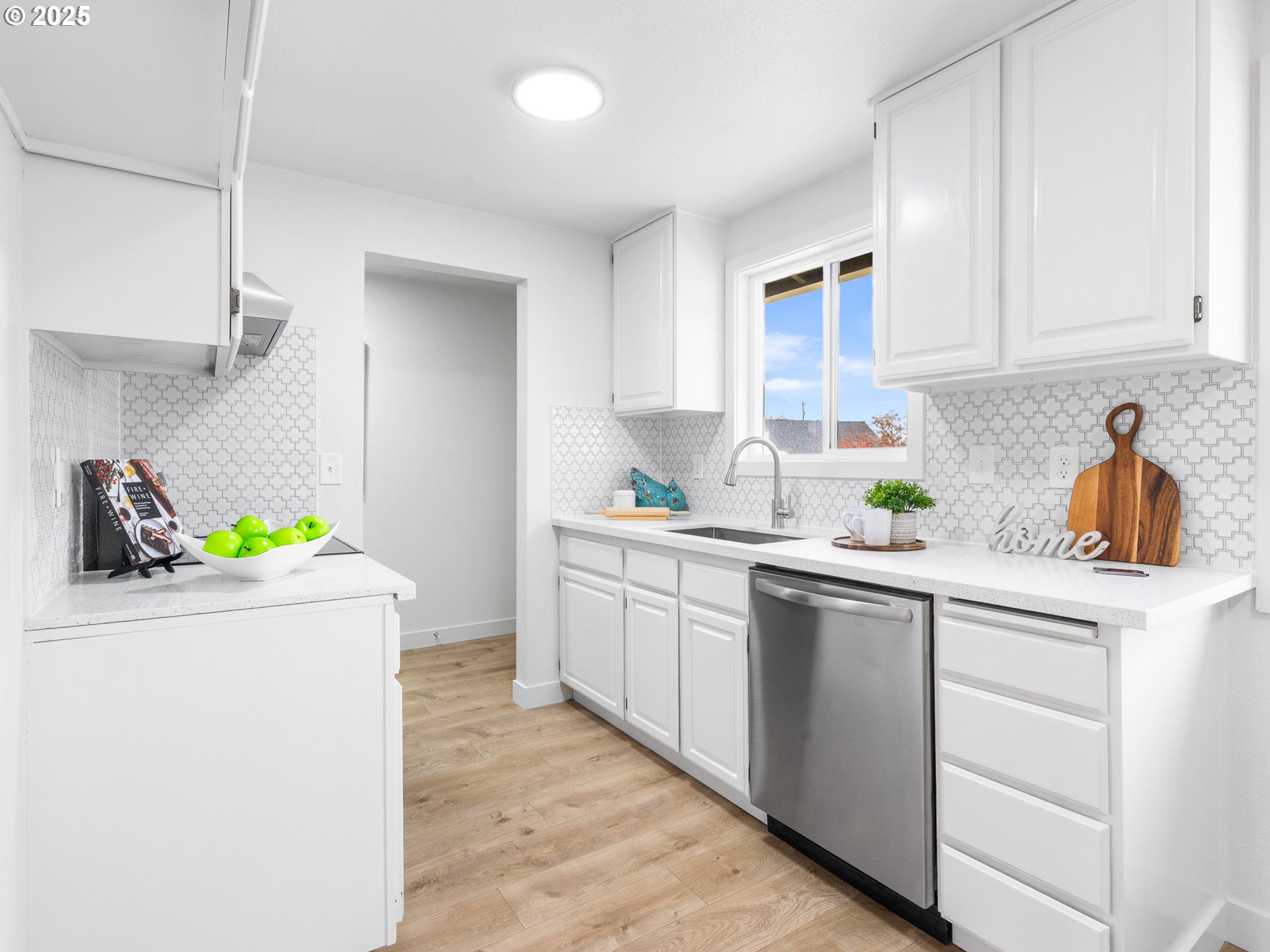 3980 Southwest 208th Court Beaverton, OR 97078 - Photo 7 of 30