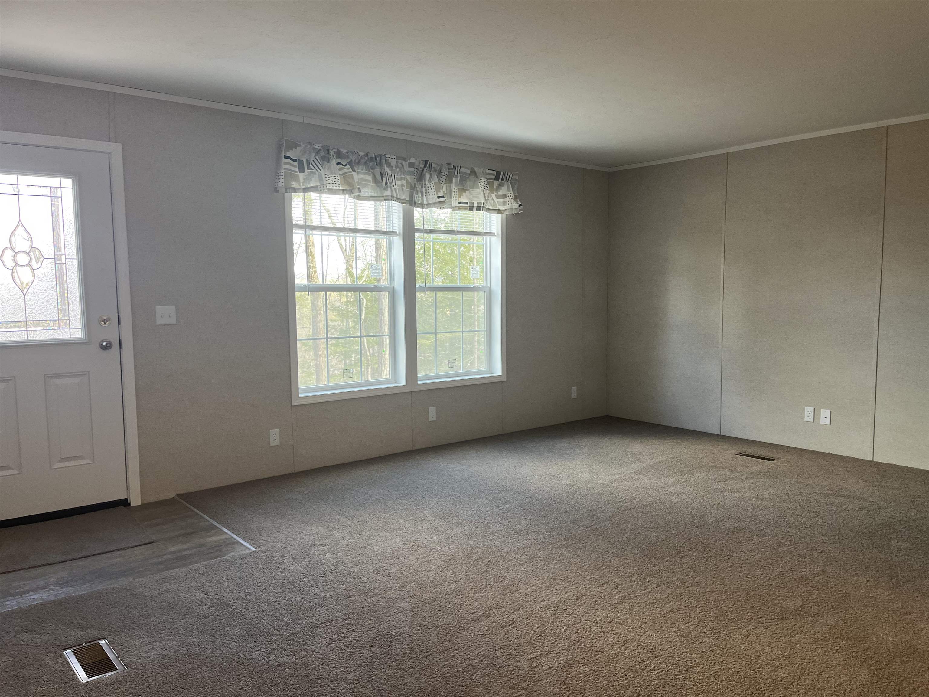 216 Paulson Road Farmington, NH 03835 - Photo 7 of 32 Gallery Image 7