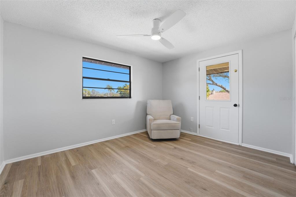 5328 Fox Run Road Sarasota, FL 34231 - Photo 20 of 27