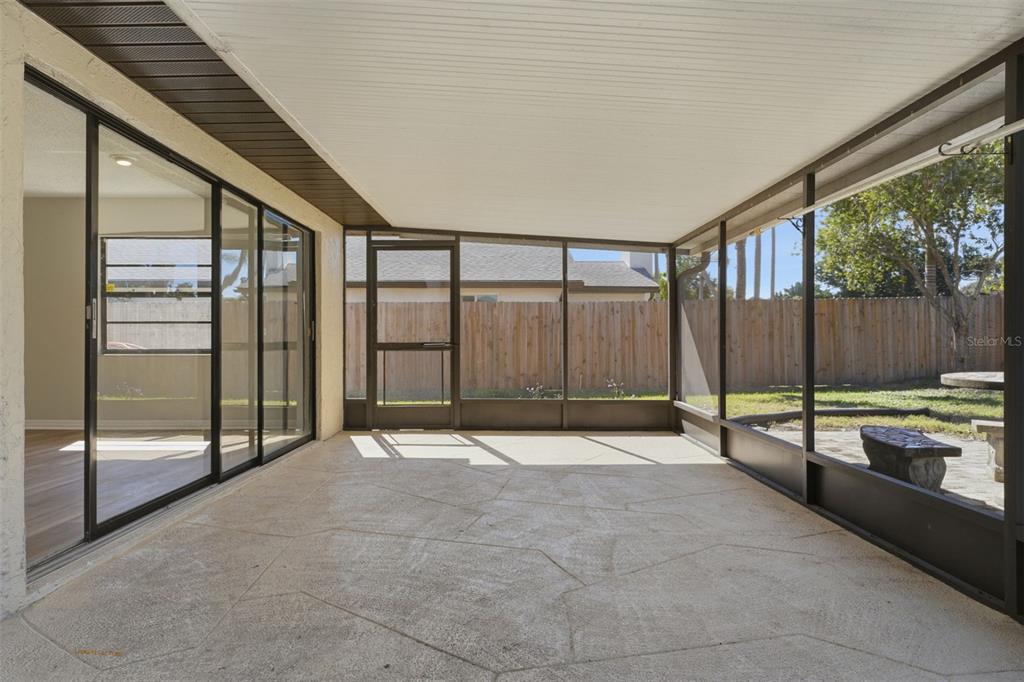 5328 Fox Run Road Sarasota, FL 34231 - Photo 24 of 27