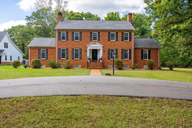 $675,900 | 1765 Winesap Road, Madison Heights, VA 24572