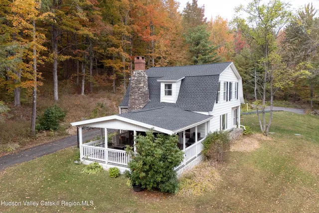 $581,250 | 528 Highway 296, Windham, NY 12439