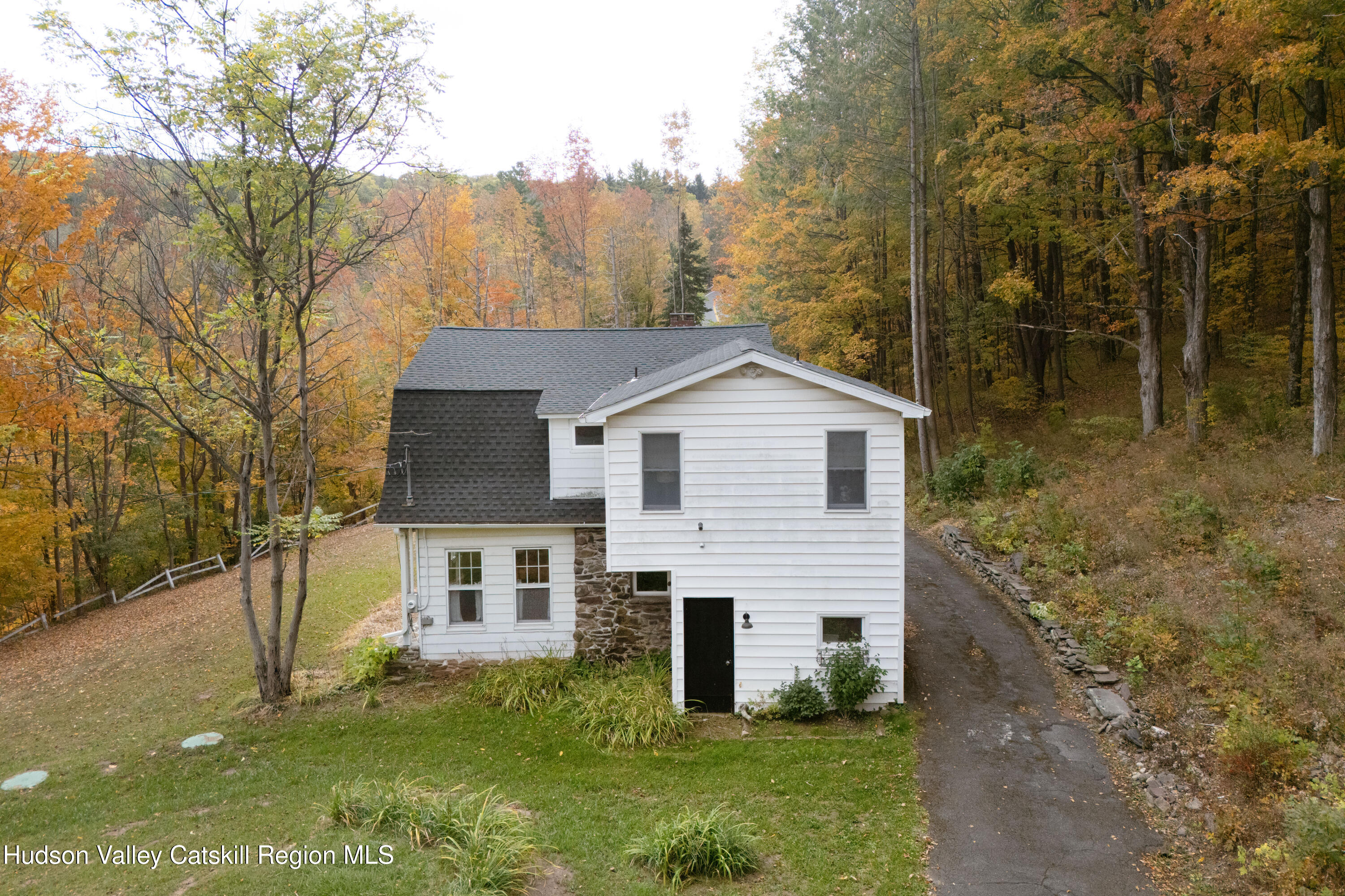 528 Highway 296 Windham, NY 12439 - Photo 5 of 35 5