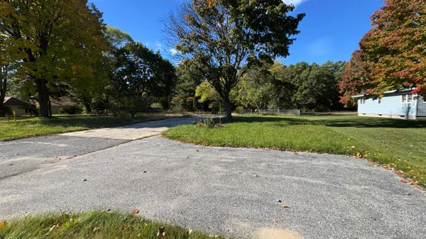 $69,000 | 2876 Highway 31, Manistee, MI 49660