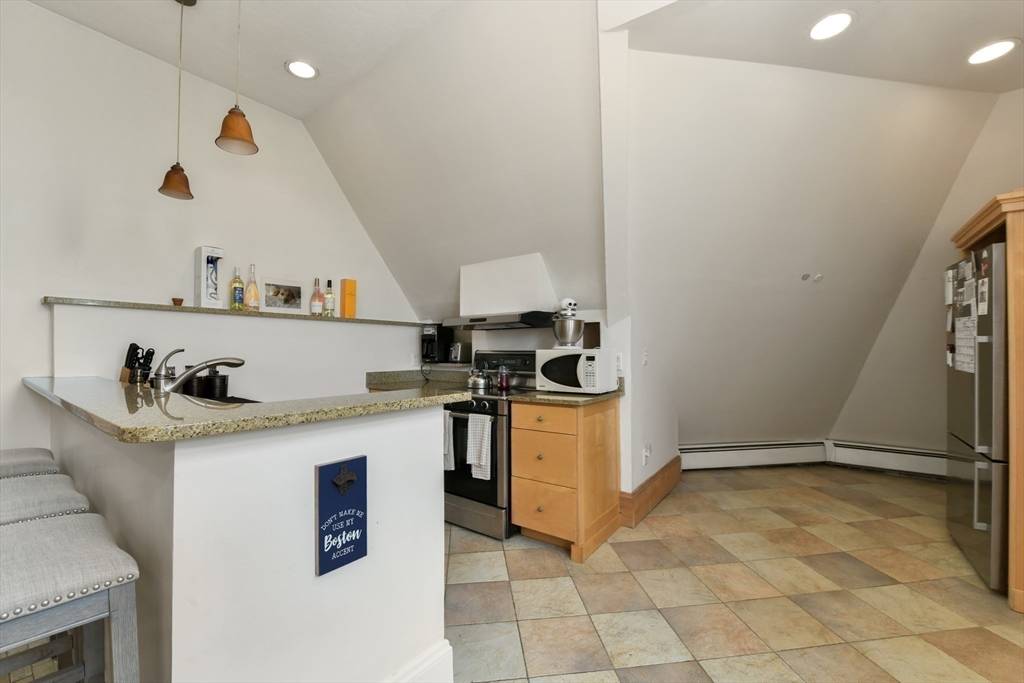 1774 Beacon Street, Unit 6 Brookline, MA 02445 - Photo 10 of 20