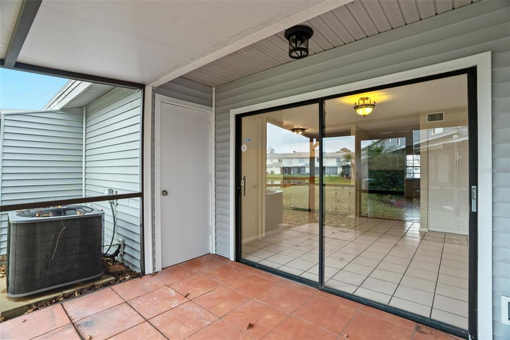 12668 Castle Hill Drive Tampa, FL 33624 - Photo 22 of 32