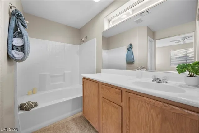 $1,750 | 6071 Carlisle Crest Lane, Las Vegas, NV 89139