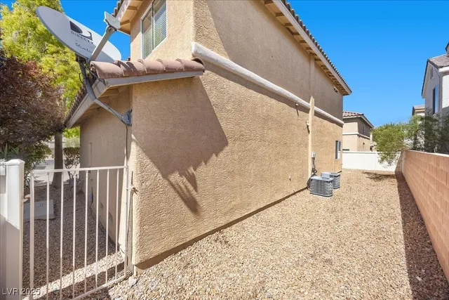 $1,750 | 6071 Carlisle Crest Lane, Las Vegas, NV 89139