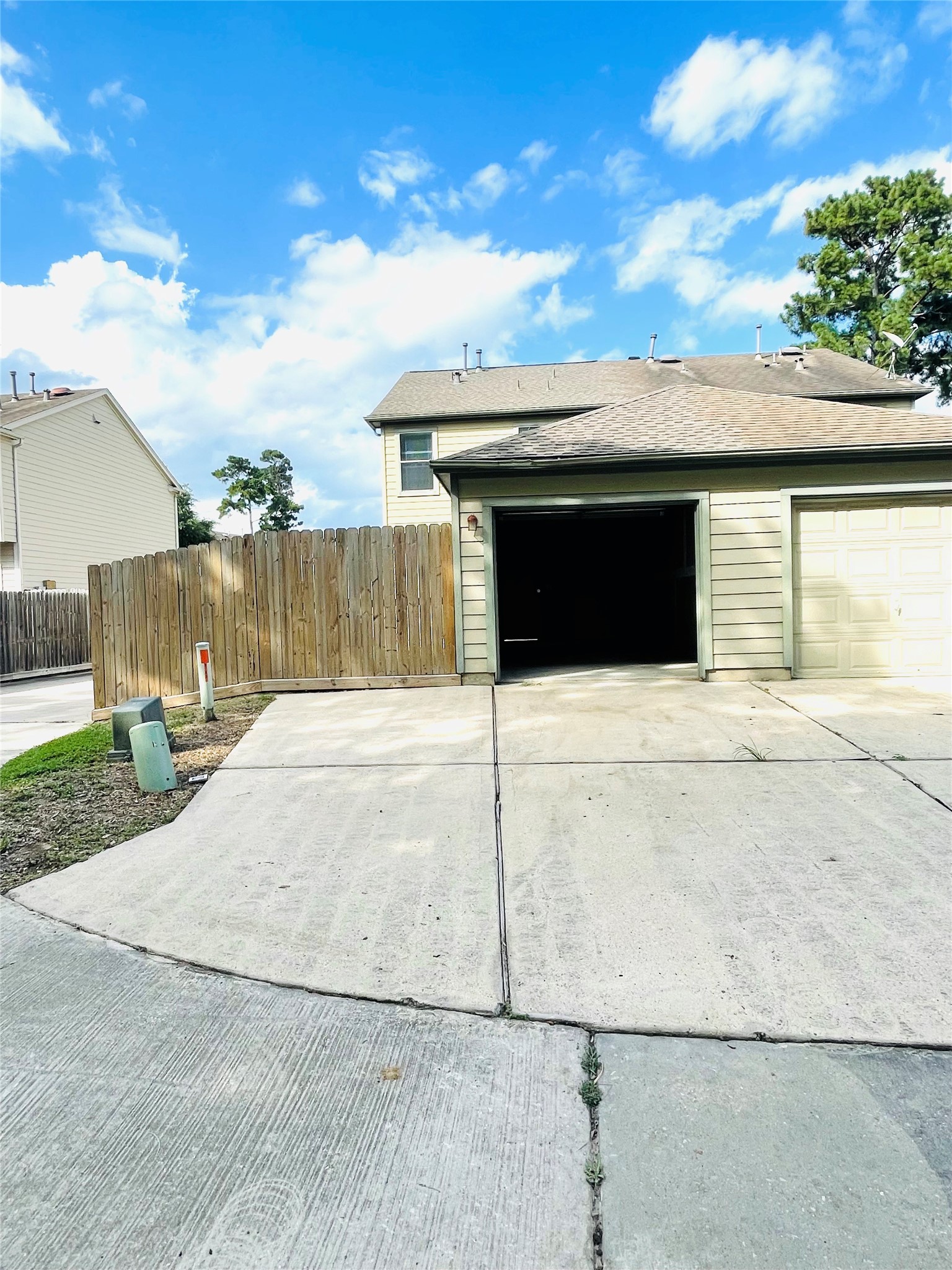 23623 Twisting Falls Drive Spring, TX 77373 - Photo 43 of 46 Large Driveway