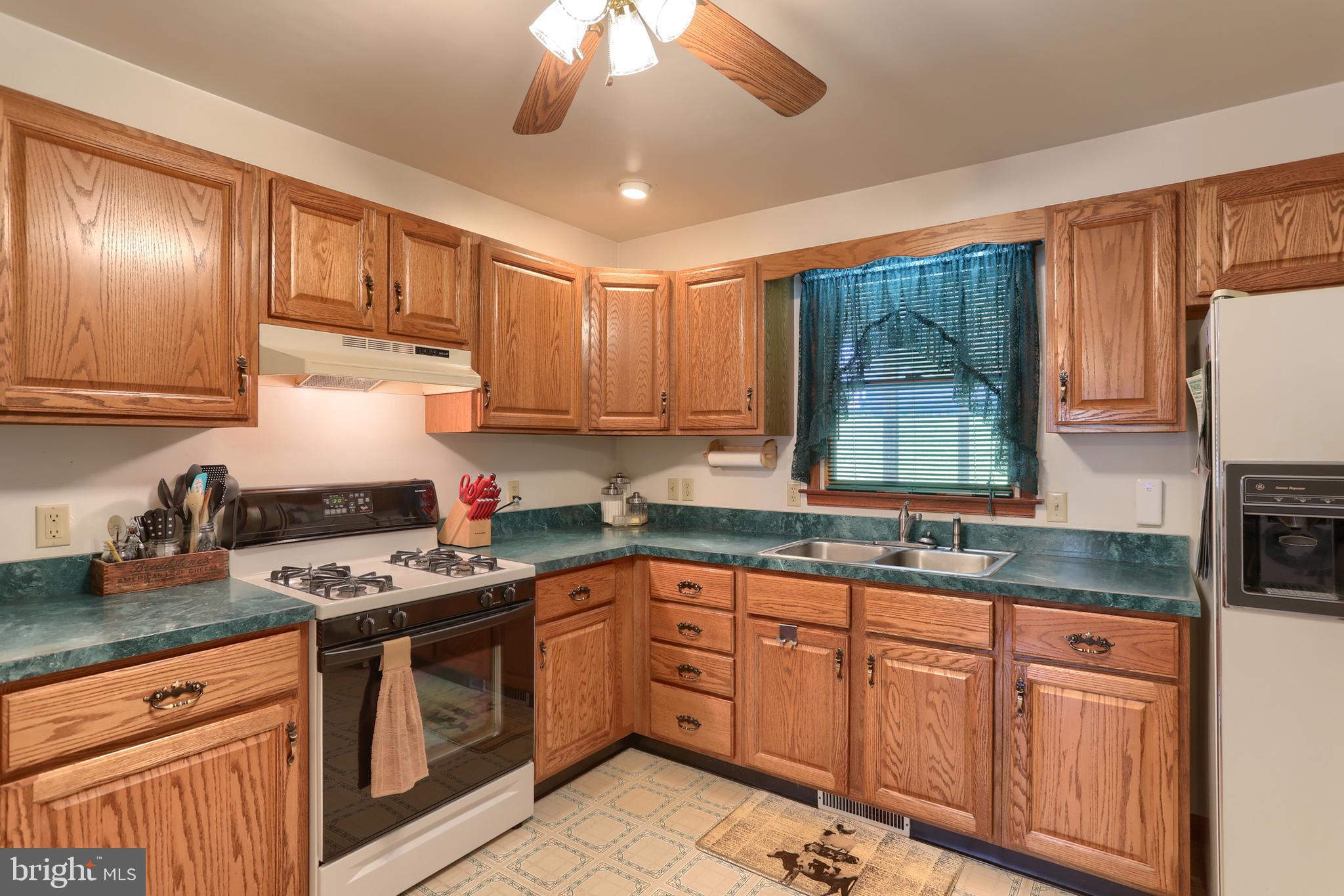 126 West Chestnut Street Jonestown, PA 17038 - Photo 12 of 37