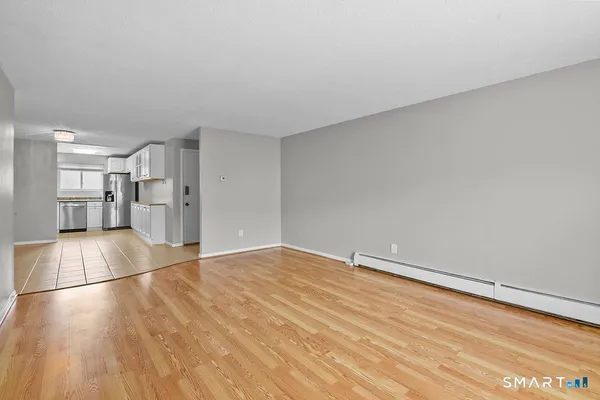 $2,100 | 35 Carillon Drive, Unit D, Rocky Hill, CT 06067