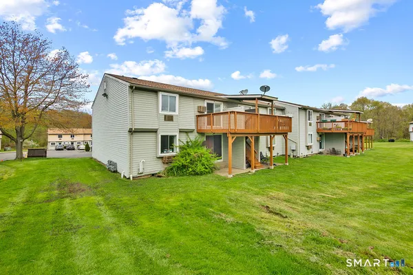 $2,100 | 35 Carillon Drive, Unit D, Rocky Hill, CT 06067
