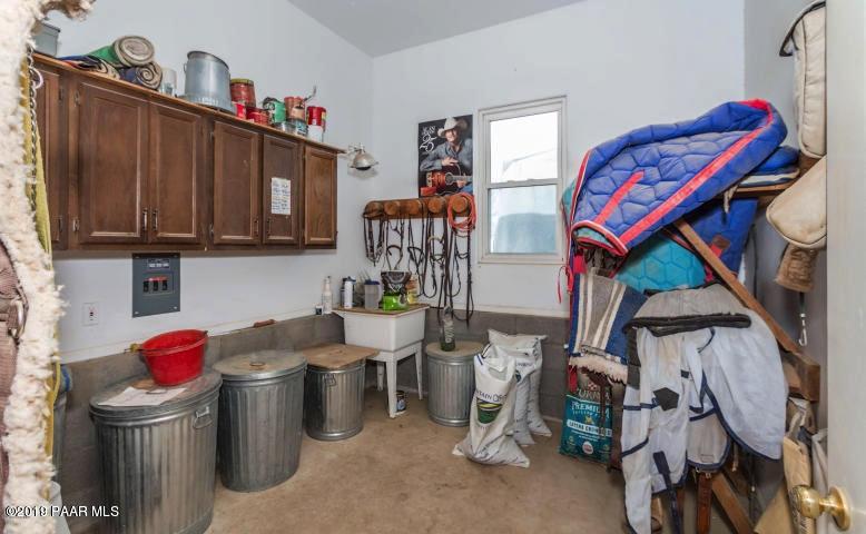 630 West Little Ranch Road Paulden, AZ 86334 - Photo 5 of 31 Image 3-12-19 at 1.55 PM
