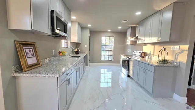 $239,900 | 4006 Sarasota Drive, Baton Rouge, LA 70814