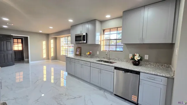 $239,900 | 4006 Sarasota Drive, Baton Rouge, LA 70814