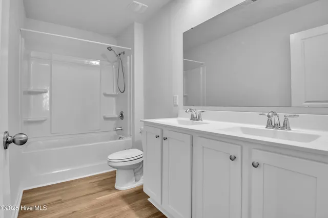 $353,000 | 1524 Pleasant Hollow Southeast, Bolivia, NC 28422