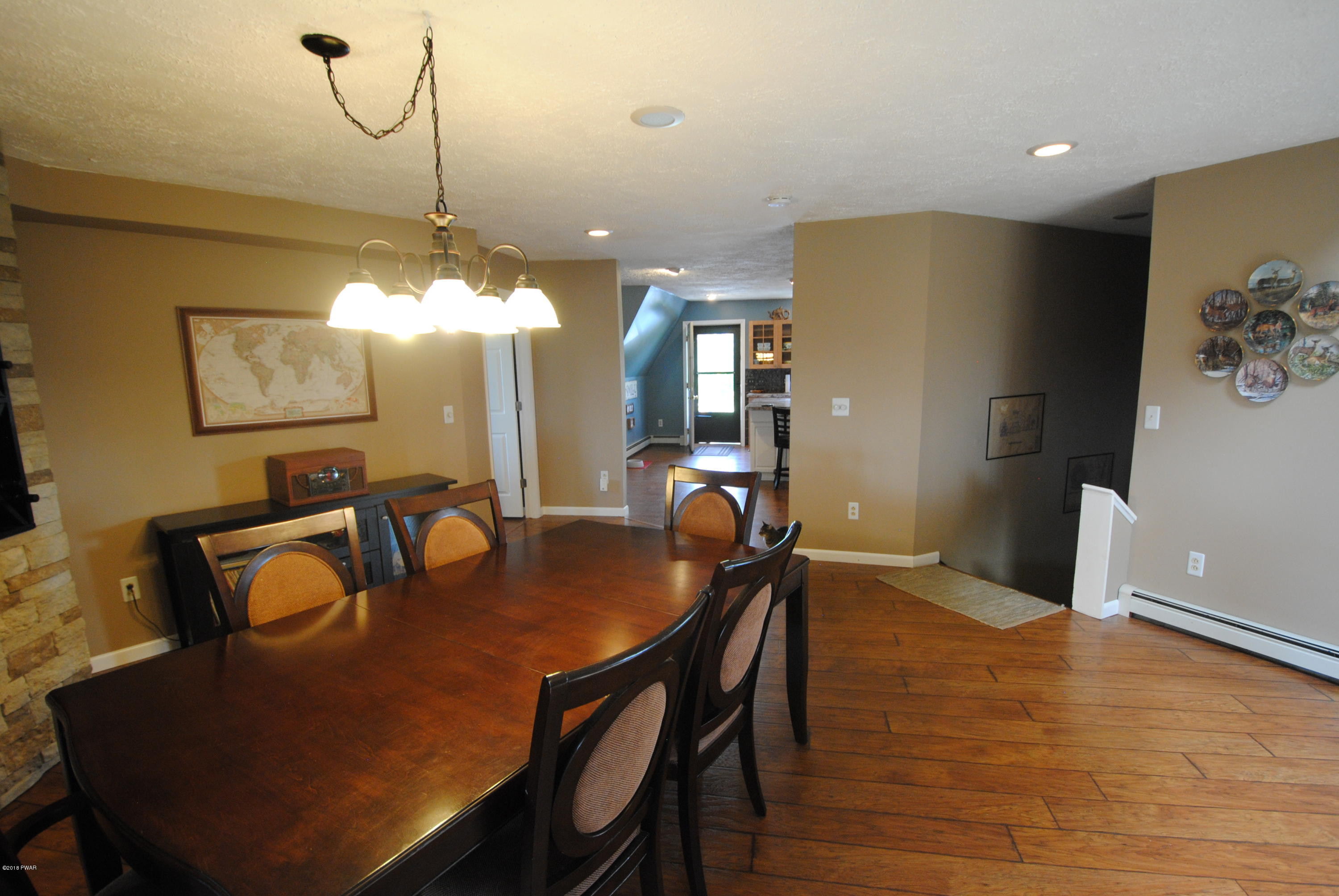 443 St Tikhons Road Waymart, PA 18472 - Photo 7 of 37 Dining area