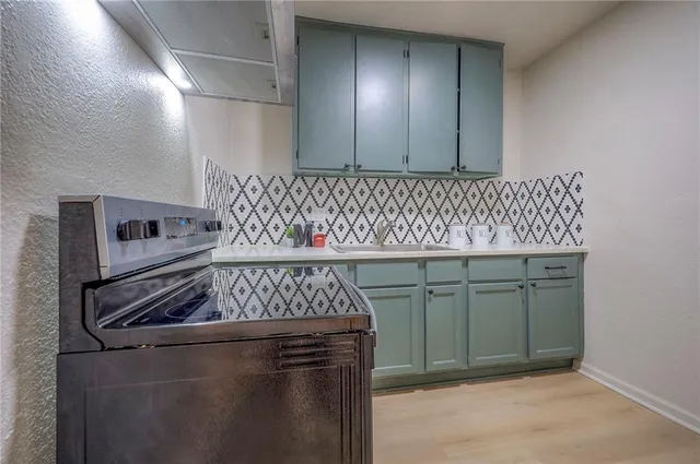 $157,000 | 864 Orville Avenue, Kansas City, KS 66101