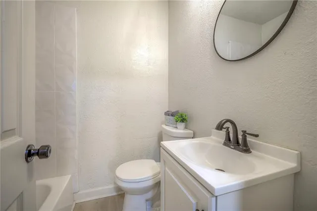 $157,000 | 864 Orville Avenue, Kansas City, KS 66101