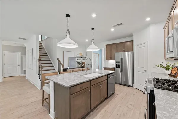 $448,551 | 728 Mirror Lake Parkway, Villa Rica, GA 30180