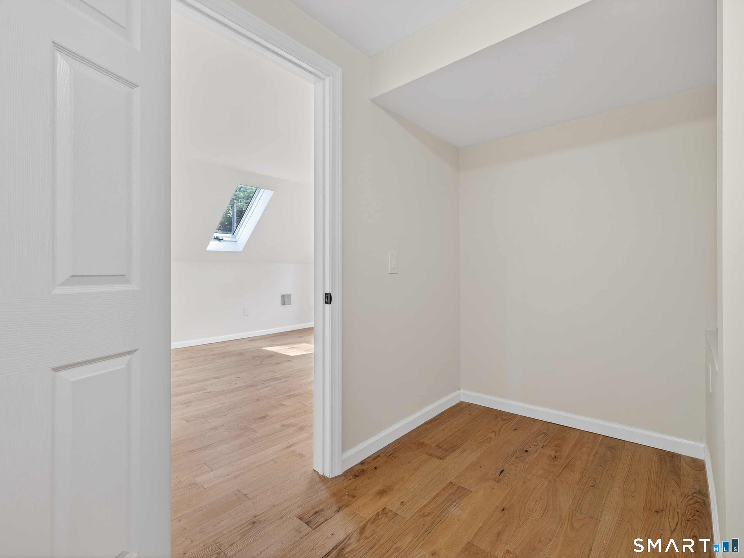 205 Flanders Road East Lyme, CT 06357 - Photo 27 of 39 Gallery Image 27