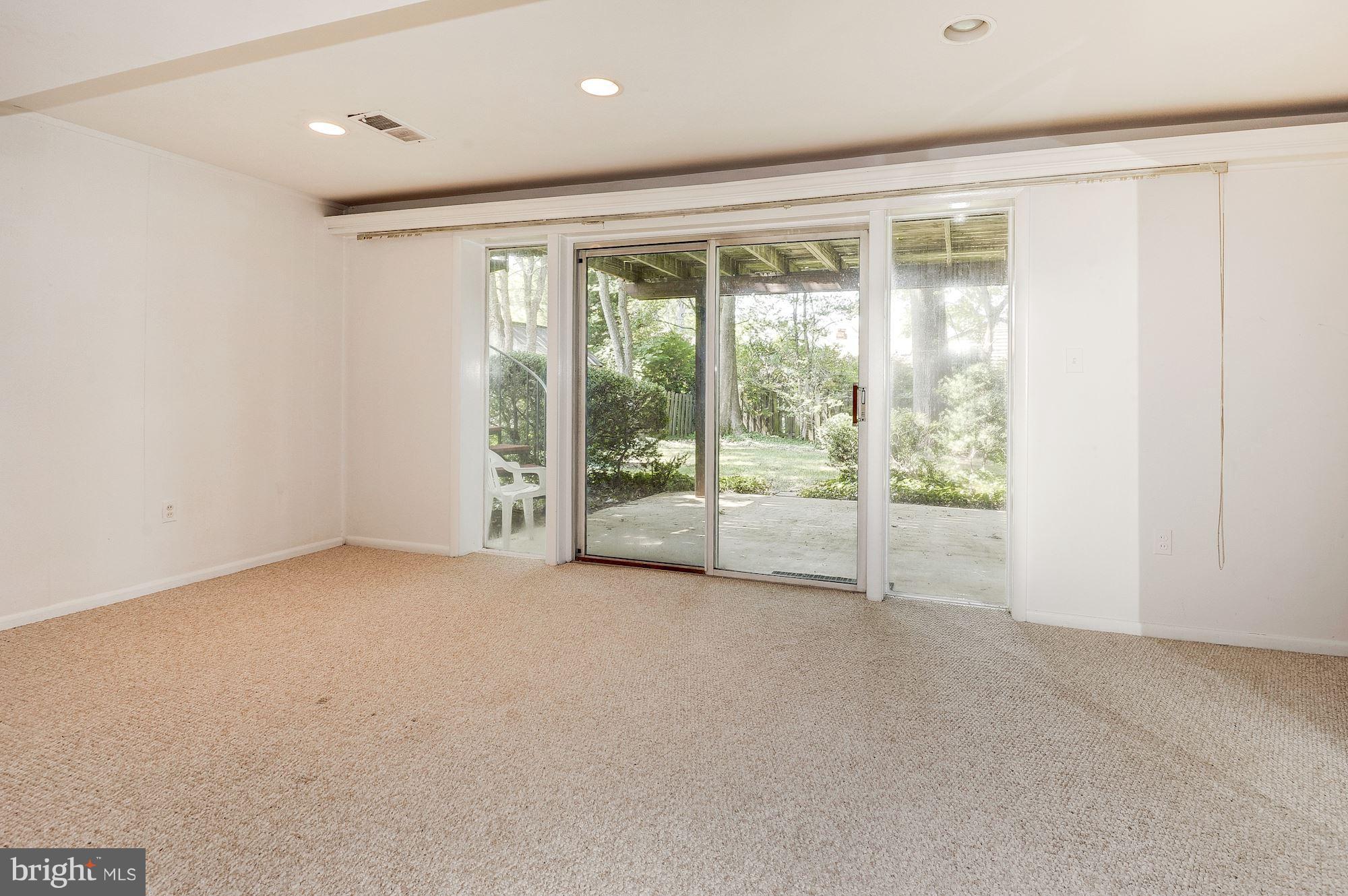7017 Hector Road McLean, VA 22101 - Photo 24 of 28 Family Room