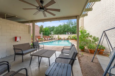 $525,000 | 2907 Bissonnet Street, West University Place, TX 77005