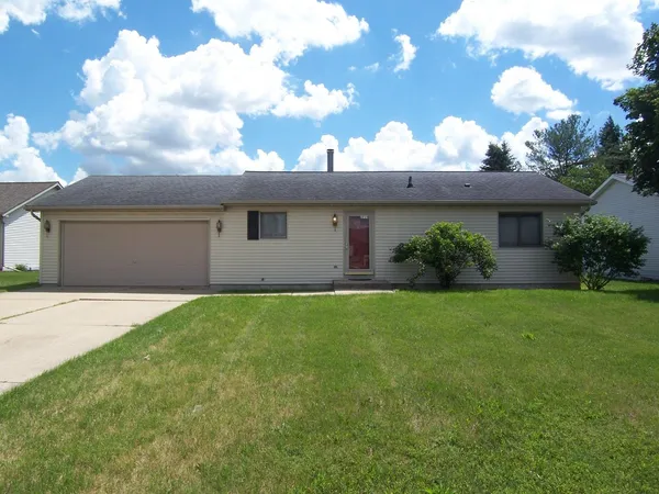 $239,900 | 2715 North Robinson Drive, Beloit, WI 53511