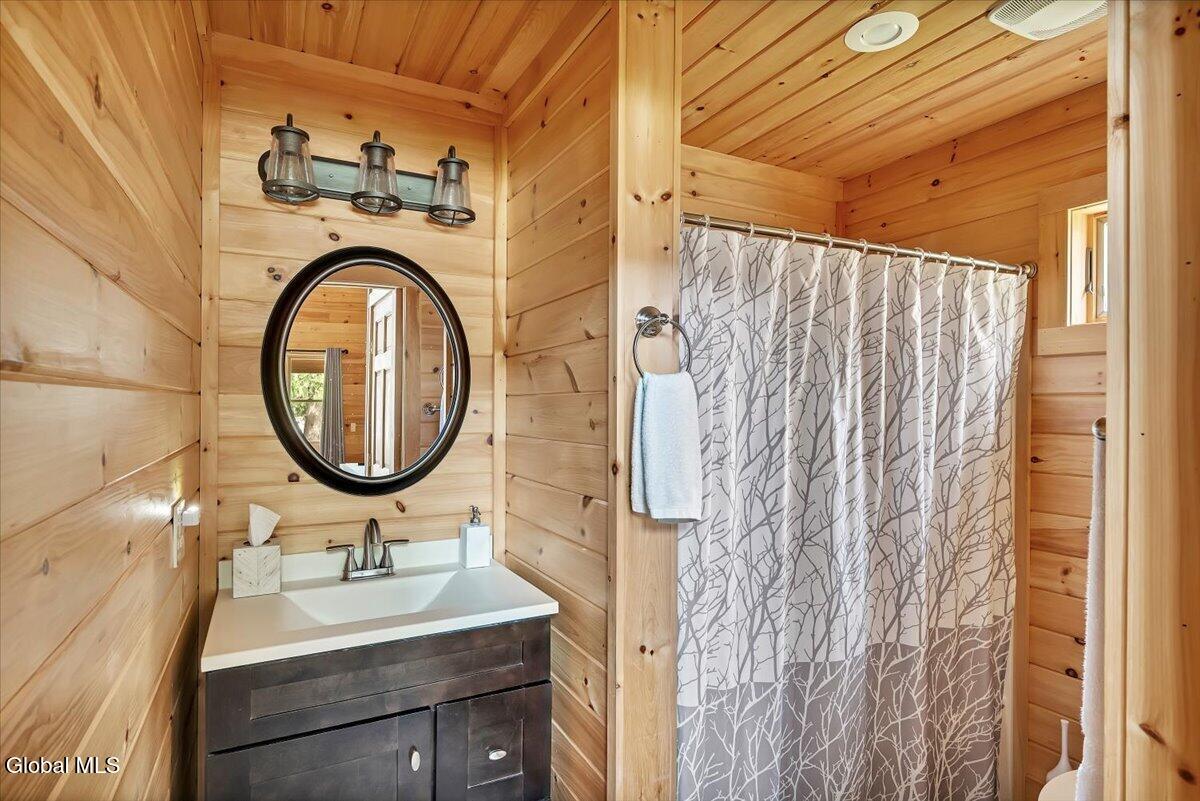 8 Red Wing Road Horicon, NY 12808 - Photo 19 of 53 17-P1889779