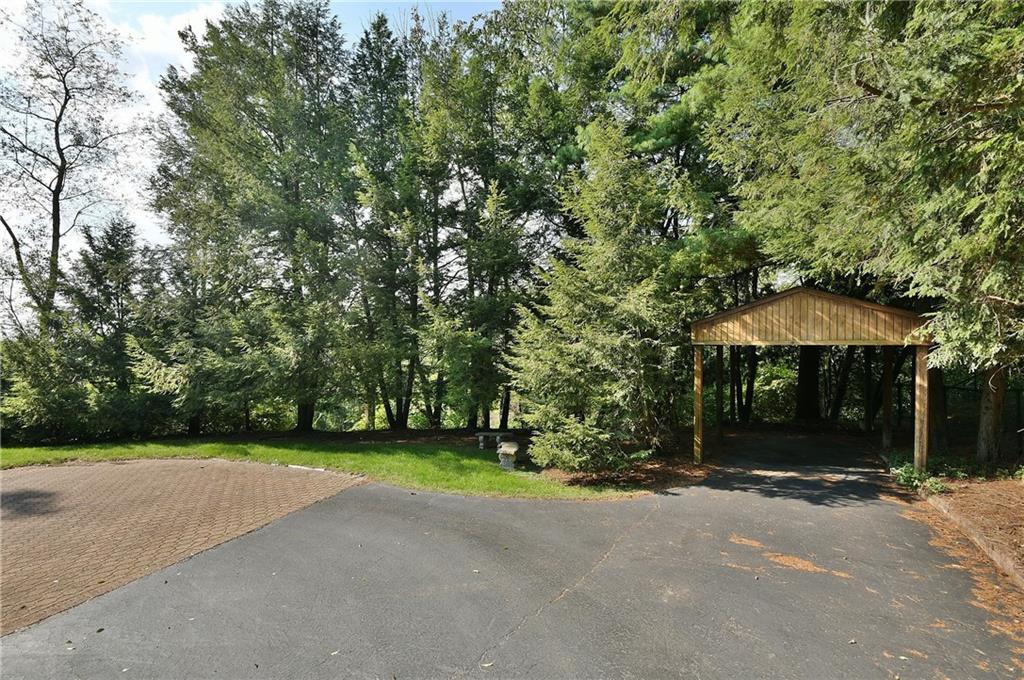 765 Pinoak Road Pittsburgh, PA 15243 - Photo 21 of 23 Driveway leading car port