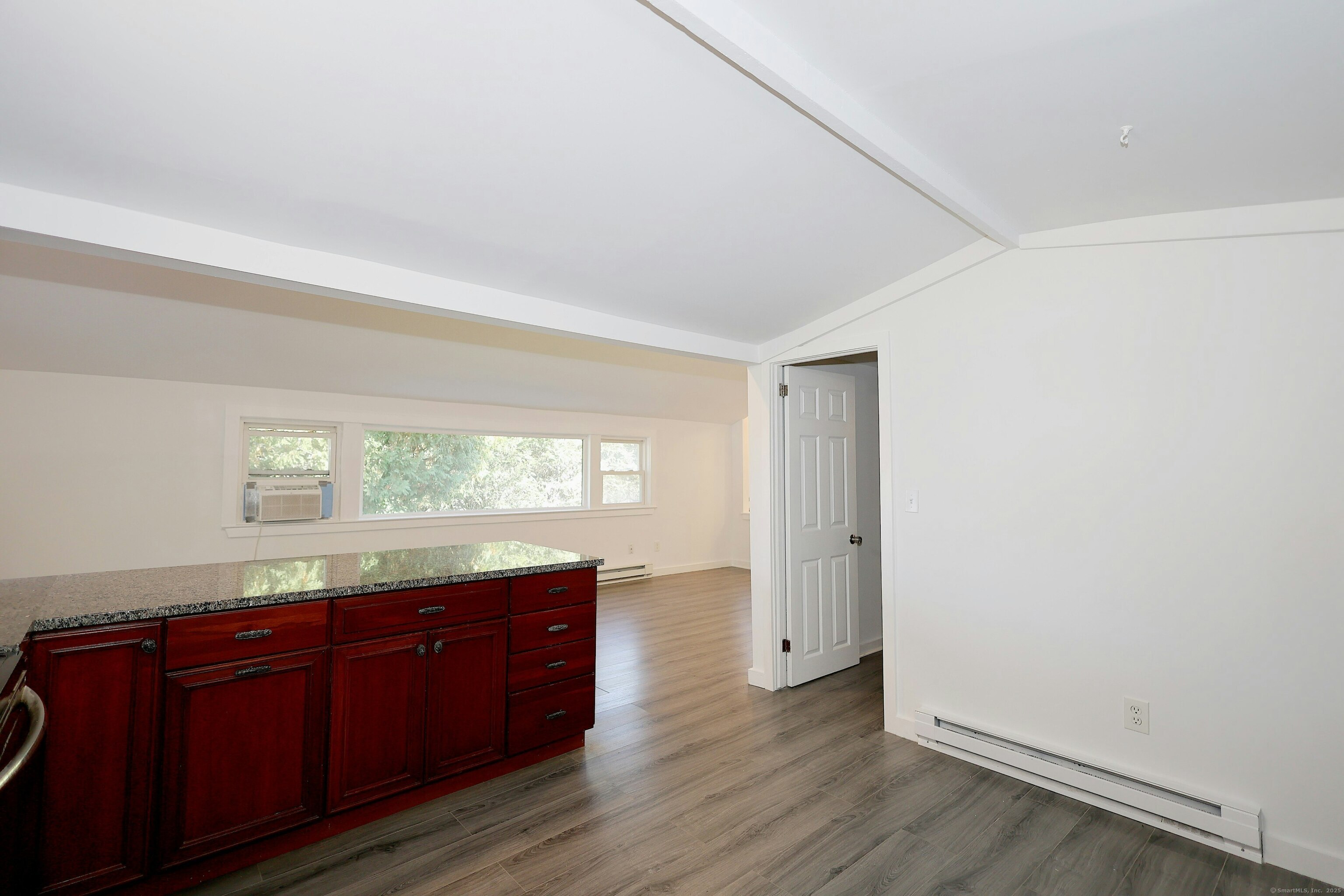 213 Mamanasco Road Ridgefield, CT 06877 - Photo 11 of 35