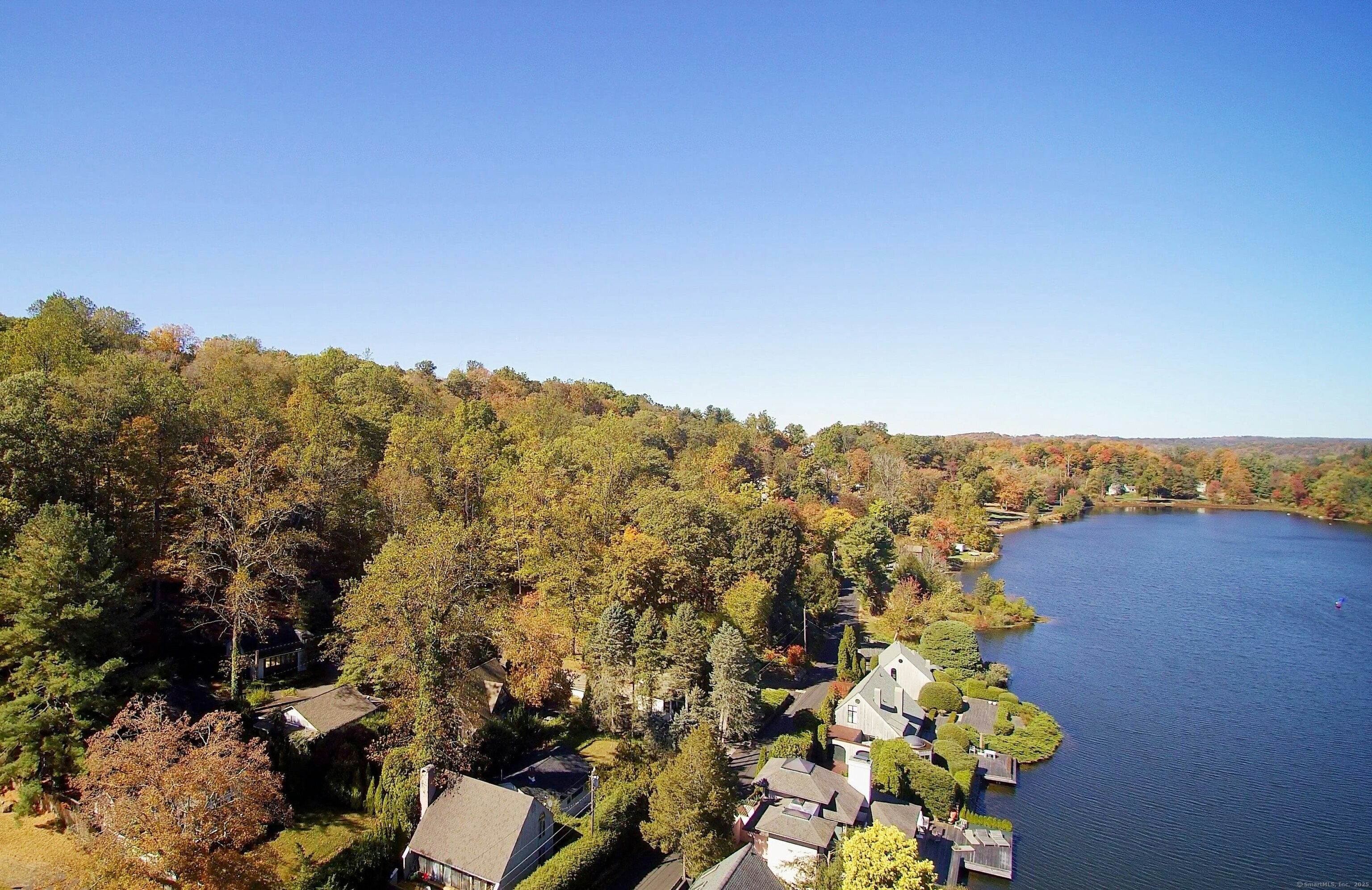 213 Mamanasco Road Ridgefield, CT 06877 - Photo 21 of 35 a view of a city