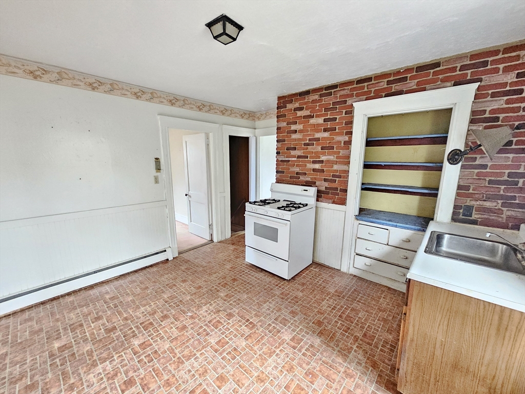 27 Nicks Rock Road Plymouth, MA 02360 - Photo 11 of 17 Gallery Image 11