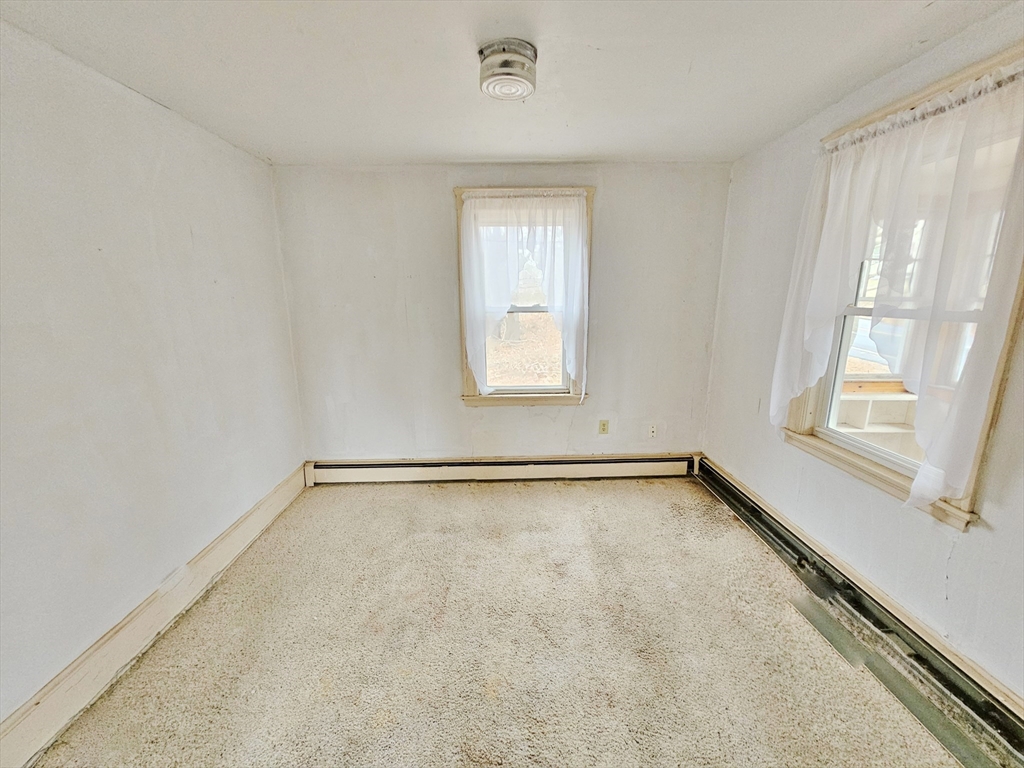 27 Nicks Rock Road Plymouth, MA 02360 - Photo 8 of 17 Gallery Image 8