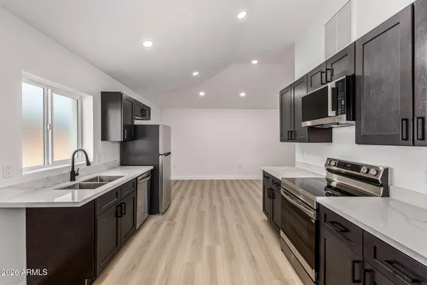 $1,067,900 | 2507 East Devonshire Avenue, Phoenix, AZ 85016