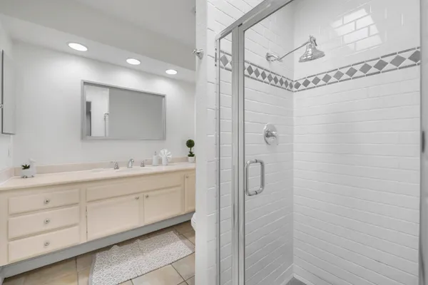 $3,800 | 166 Wimbledon Court, Palm Desert, CA 92260