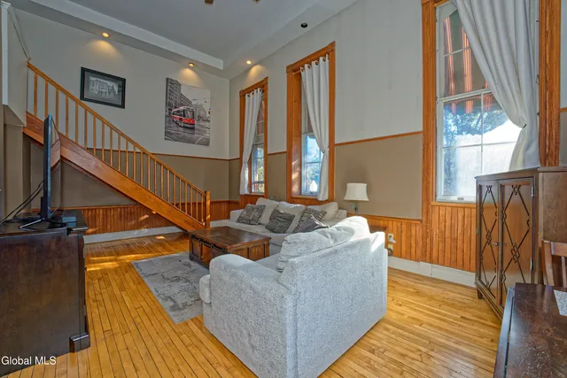 $179,900 | 206 North Pearl Street, Unit 102, Albany, NY 12207